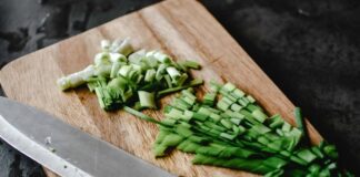 How To Choose A Good Cooking Knife