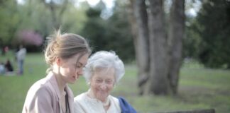 What Is Middle-Stage Dementia, and How Do You Care for Someone Who’s Going Through It?