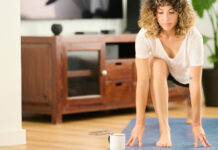 The Benefits of Stretching While Traveling