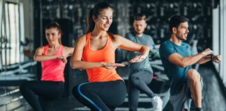 What is the difference between aerobic and anaerobic exercise?