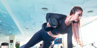 5 Best Oblique Exercises for Women to Target Love Handles