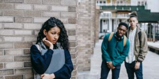 PTSD From Bullying: Signs & Treatment