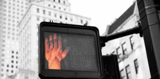 3 Dementia Warning Signs That Appear Years Early