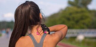 4 upper back exercises without weights for strength and stretching