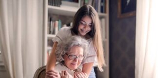 8 Good Activities for People Living With Alzheimer’s and Dementia