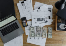 4 Ways You Can Budget Effectively And Save Money