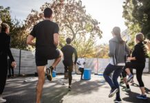 Health benefits of group exercises – 5 expert-approved tips