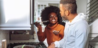 How To Handle Food Poisoning From Meal Kits