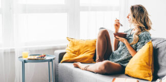 How Do Eating Behaviors Trigger Acid Reflux?