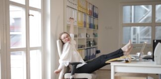 5 Ways To Get Fit Without Leaving Your Desk