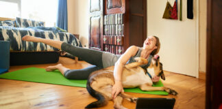 Is It Okay To Pause a Workout? A Trainer Weighs In