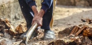 How To Choose The Best Tomahawk Axe That Is Worth Your Money?