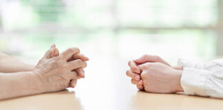 How to Establish Healthy Boundaries With Grandparents