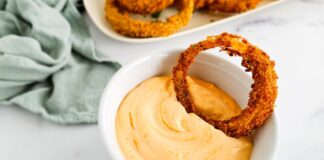 Healthy Sriracha Mayo Recipe | Wellness Mama