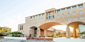 Why It Is Great To Stay Near Bond University