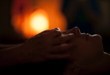 How Tantric Massage Boosts Health and Wellbeing