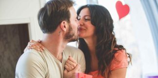 Essentials Of A First Anniversary Celebration With Your Husband