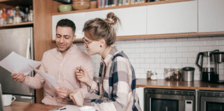 9 Expert Tips for Managing Finances With Your Partner