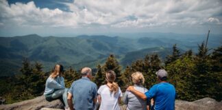 Picking Up Dementia’s Early Signs: 10 Things to Look For