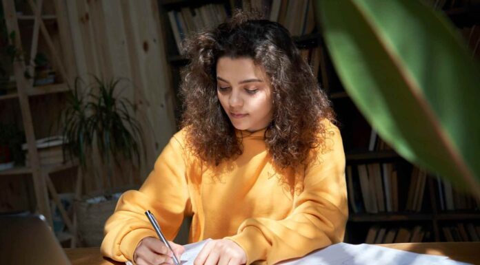 How To Write A Winning College Application Essay?