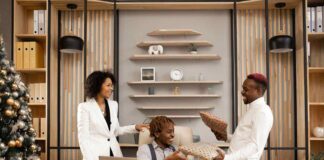 7 Ways To Create Memorable Holiday Experiences For Your Clients