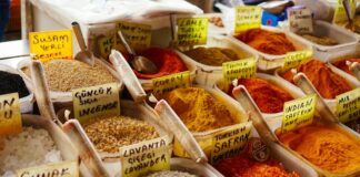 Aromatherapy Vs. Scent-Based Therapy for Dementia