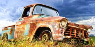 A Guide To Selling Junk Cars Without A Title In Detroit