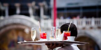 A Waiter’s Responsibility To Guide Diners