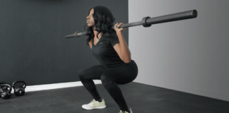 The Right Way to Squat (And Solve The “Butt Wink” Issue)