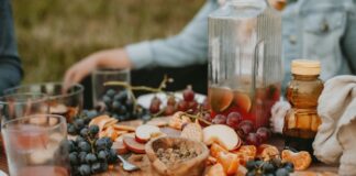 How To Create The Ultimate Healthy Autumn Charcuterie Board