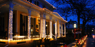 How NYC’s Historic Homes Brighten The Holidays with Timeless Lights