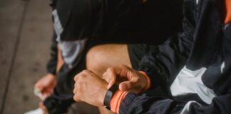 How Wearables Are Redefining Personal Fitness Goals In 2025
