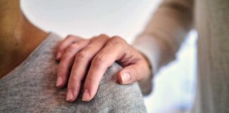 How to Help Someone With an Eating Disorder