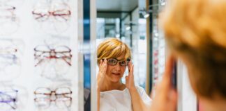 How to Choose the Right Prescription Eyeglasses