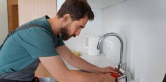 How Hiring a Local Plumber Improves Home Repairs and Maintenance